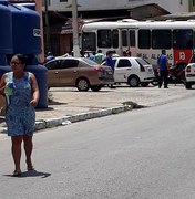 Colisão entre ônibus e bicicleta deixa ciclista ferido na Avenida Juca Sampaio