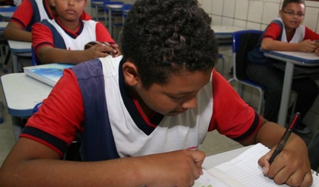 Alagoas terá R$ 2,6 milhões para investir no ensino fundamental