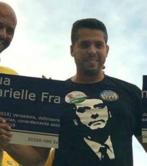 Aliado de Bolsonaro rasga placa em homenagem a Marielle e caso repercute