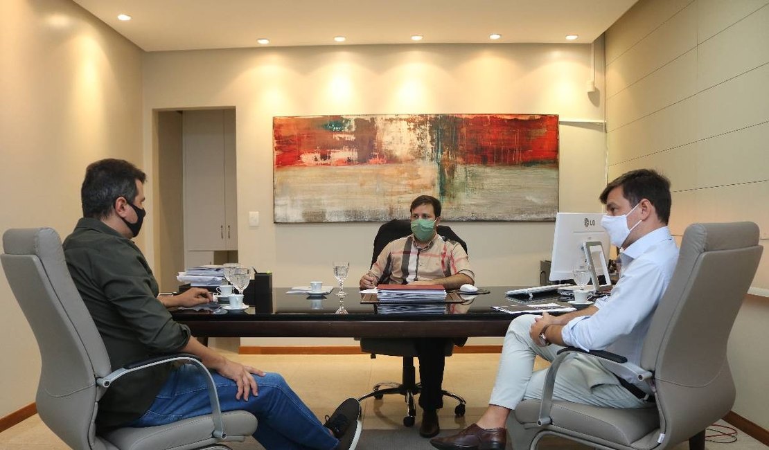 Comissão da OAB/AL vai acompanhar estudos de rachaduras no bairro do Farol