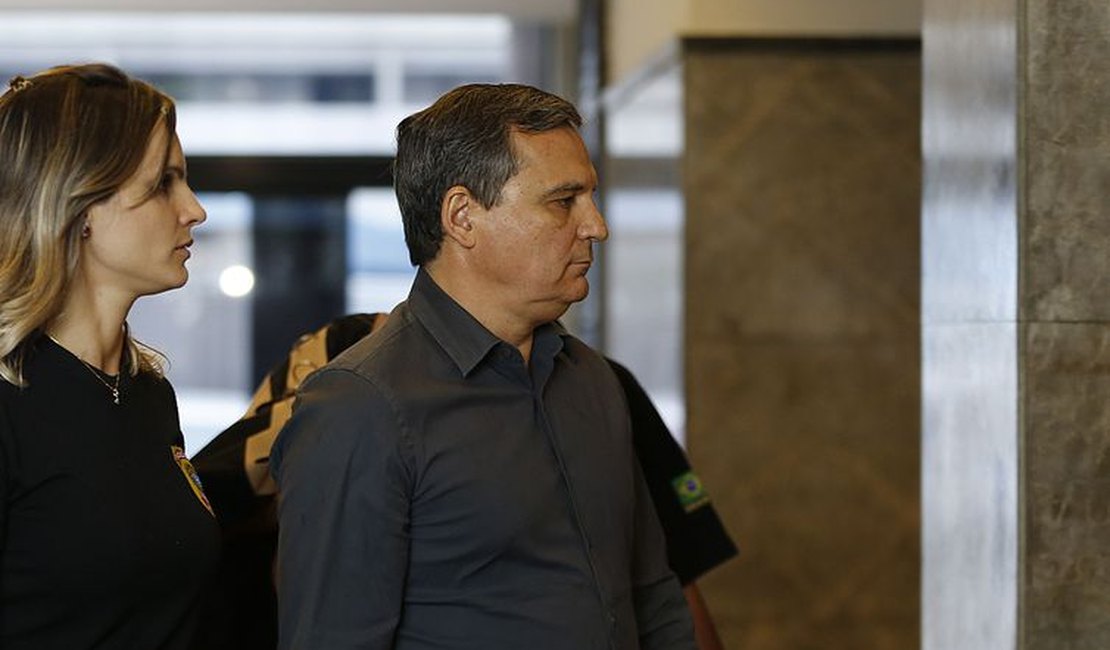 Sérgio Cabral negocia delação premiada com Polícia Federal
