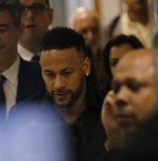 Justiça determina arquivamento de processo contra Neymar