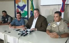 Forças da Segurança apresentam 12 suspeitos presos por envolvimento com tráfico e homicídio em Rio Largo