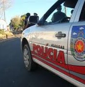Dupla armada  rouba motocicleta e foge da polícia, em Arapiraca