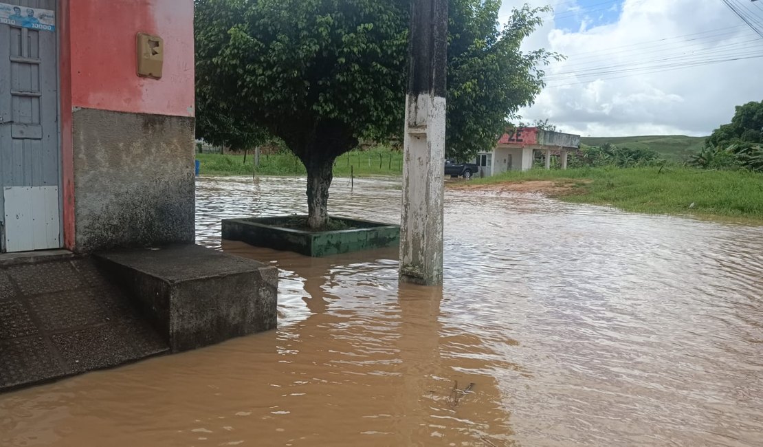 Defesa Civil e Semarh monitoram rios Jacuípe e Camaragibe