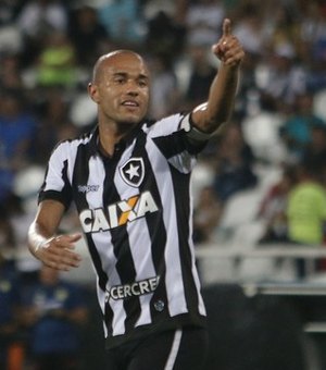 Brasileirão: Corinthians perde, Roger brilha no Botafogo e Sport é surpreendido na Ilha