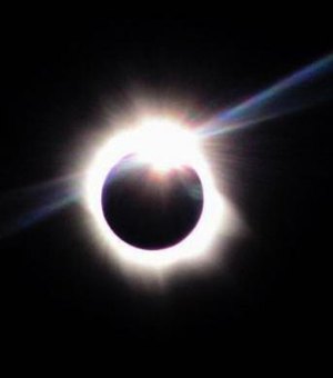 Nesta segunda-feira: Nasa transmite ao vivo o eclipse solar total 