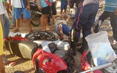 Motoboy é roubado após ficar ferido em colisão entre motocicletas 