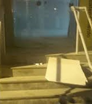 Bando armado explode caixas eletrônicos em Traipu