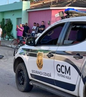 Jovem morre após colidir motocicleta em poste no centro de Teotônio Vilela