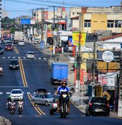 Nova sinalização em vias beneficiam bairros de Maceió