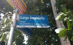 Fato aconteceu na Praça Largo Amphilófio, no Centro de Arapiraca 