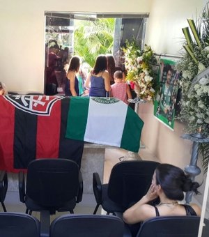 Vítimas de tragédia com voo da Chape são sepultadas em todo o Brasil