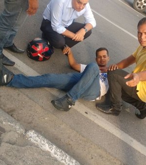 Motociclista fica ferido ao se chocar contra carro do ex-secretário de Segurança Pública