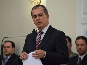 Renan Filho tenta acomodação de deputado aliado em chapa do PT