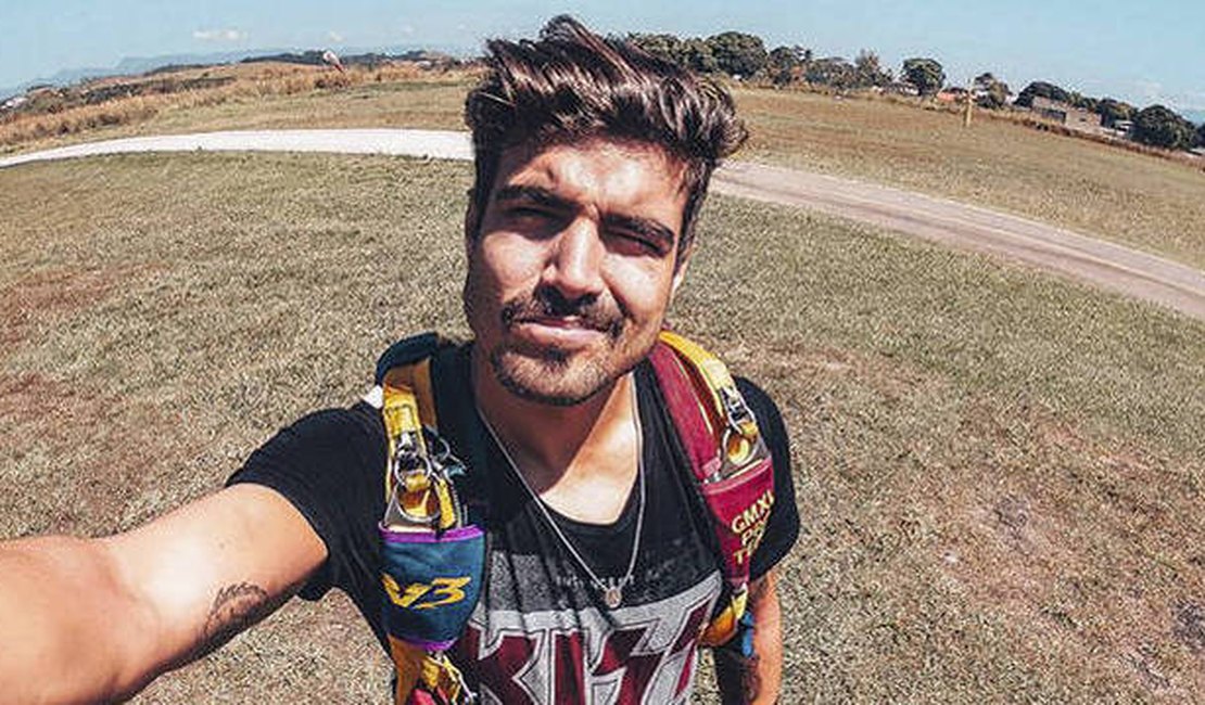 Caio Castro é condenado a indenizar fotógrafo por 'agressão' em festa