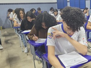 Estudantes participam da segunda fase da Olimpíada Brasileira de Física das Escolas Públicas