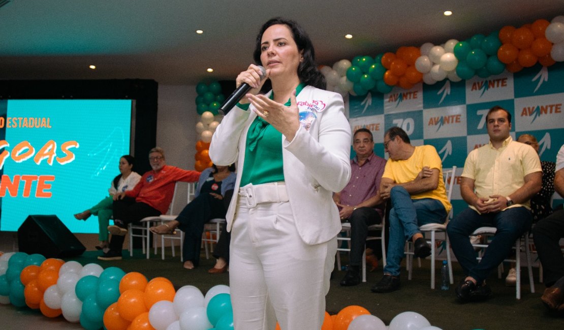 Fabiana Pessoa poderá ser a segunda mulher de Arapiraca na ALE
