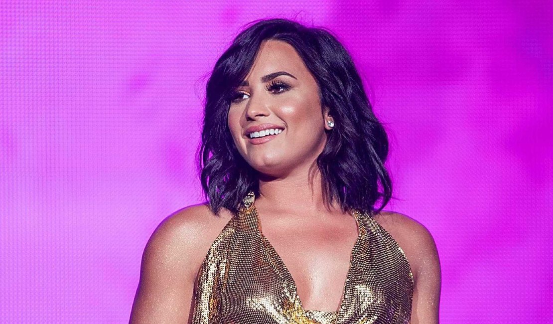 Demi Lovato posta mensagem em agradecimento aos fãs: ‘Continuarei lutando’