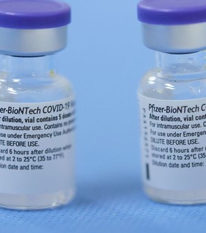 Covid-19: lote de 1 milhão de vacinas da Pfizer chega ao Brasil