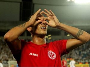 Alvo do Vasco, Tiago Orobó marcou de cabeça mais de 40% dos seus gols na última temporada