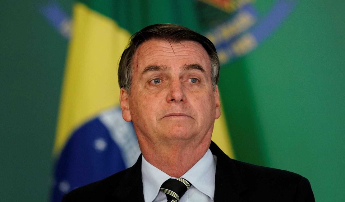 Bolsonaro reassume presidência em gabinete provisório