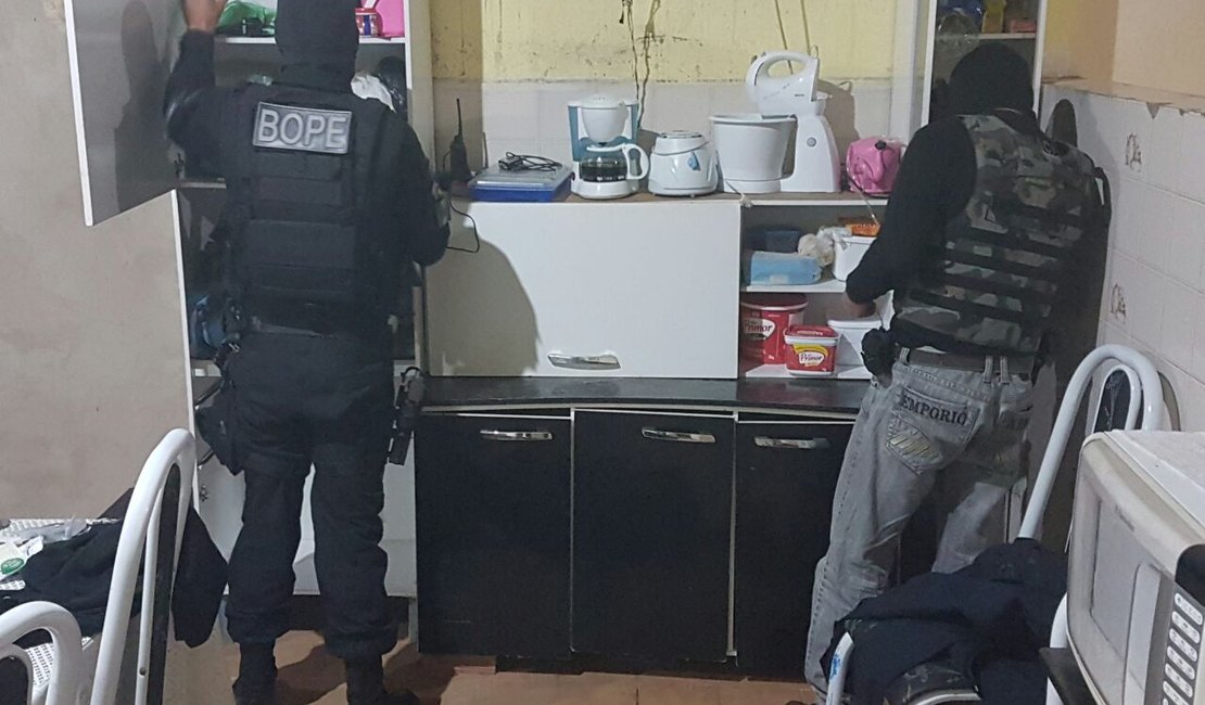 Operação 'Arca de Noé' prende servidores acusados de comercializar casas populares