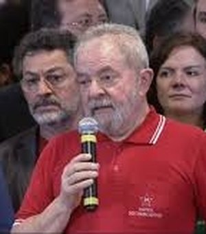 Após ser denunciado, Lula se pronuncia e nega qualquer irregularidade