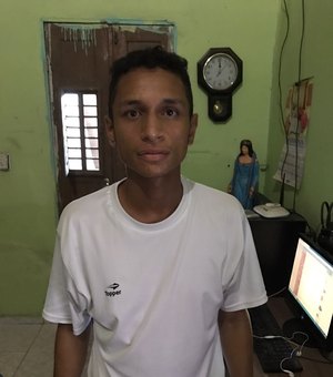 Jovem é preso com arma de fogo e munições escondidas em gabinete de computador