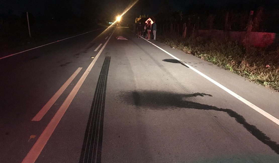 Homem é atropelado e morre em rodovia no Sertão de Alagoas