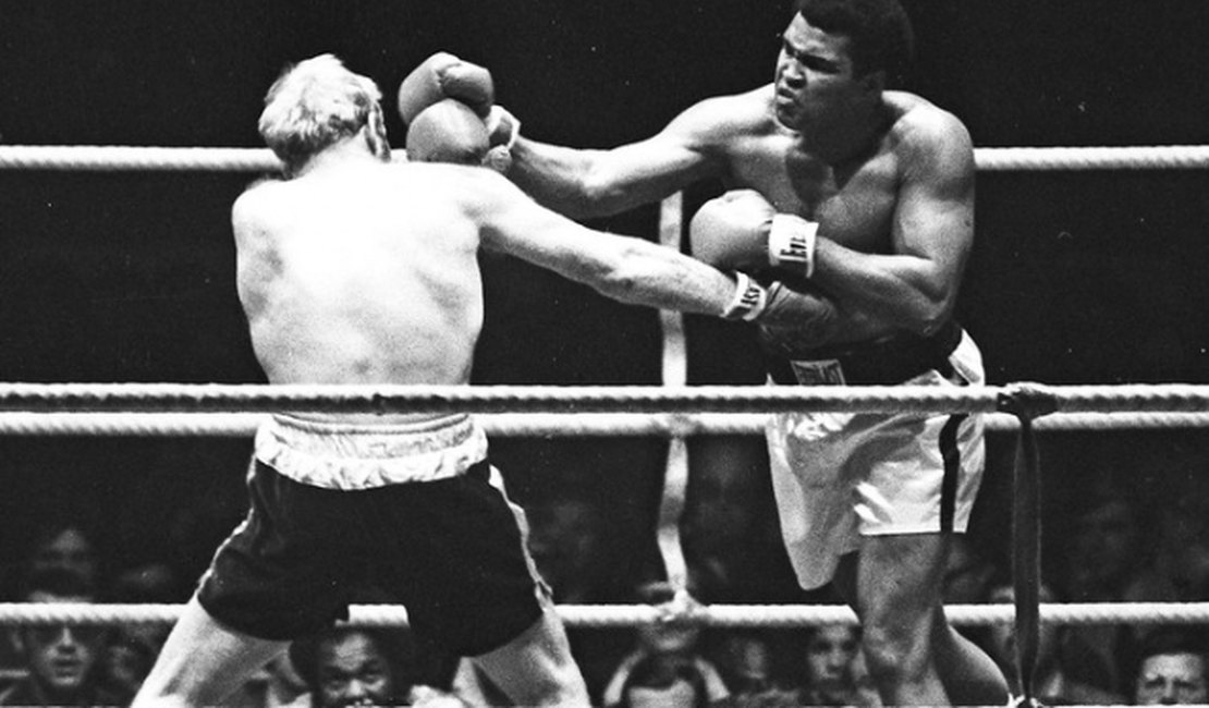 Jornais americanos lembram Muhammad Ali como titã do boxe e campeão da vida