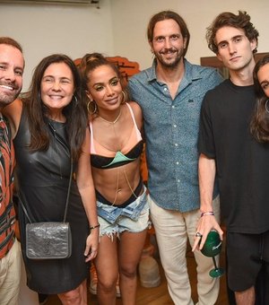 Celebridades curtem último dia do Ensaio da Anitta no Rio