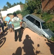 Motorista perde controle de  veículo e cai em ribanceira no Riacho Piauí, em Arapiraca