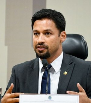 Rodrigo Cunha atua no Senado para garantir direitos dos servidores públicos suspensos