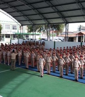 Escola cívico-militar em RO afasta professores que queriam ir a reunião do sindicato
