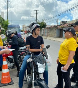 DMTT realiza Pit Stop educativo para motociclistas