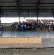 Alunos protestam por melhorias na escola em Teotônio Vilela