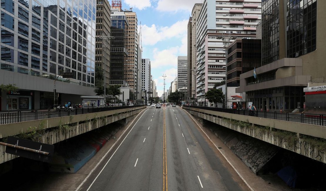 Taxa de isolamento social em SP foi 58% no domingo; governo quer 70%
