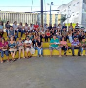 Aguardando proposta da prefeitura, servidores da educação continuam em greve em Arapiraca