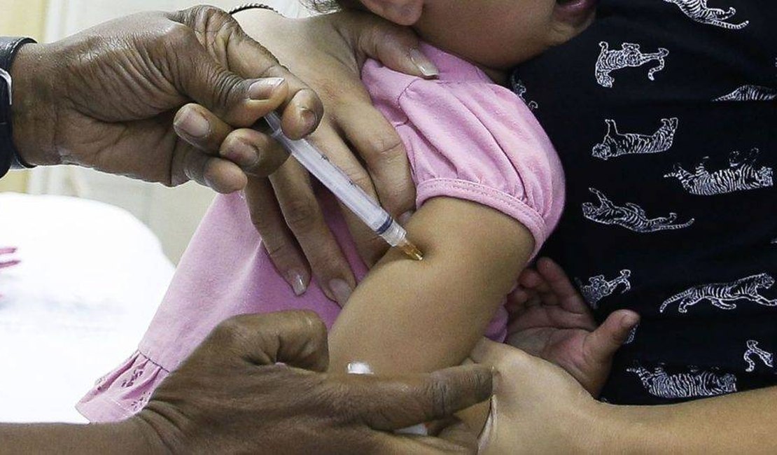 AL vai se beneficiar com lei que prevê detenção para pais que não vacinam filhos