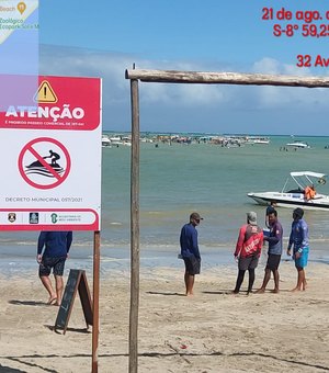 Prefeitura de Maragogi instala placas alertando sobre proibição de aluguel de jet ski