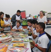 Universitários arapiraquenses abraçam campanha e doam mais de 300 obras para escolas 