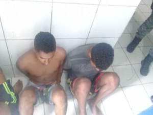 Polícia apreende adolescentes em local de desmanche de veículos no Tabuleiro do Martins