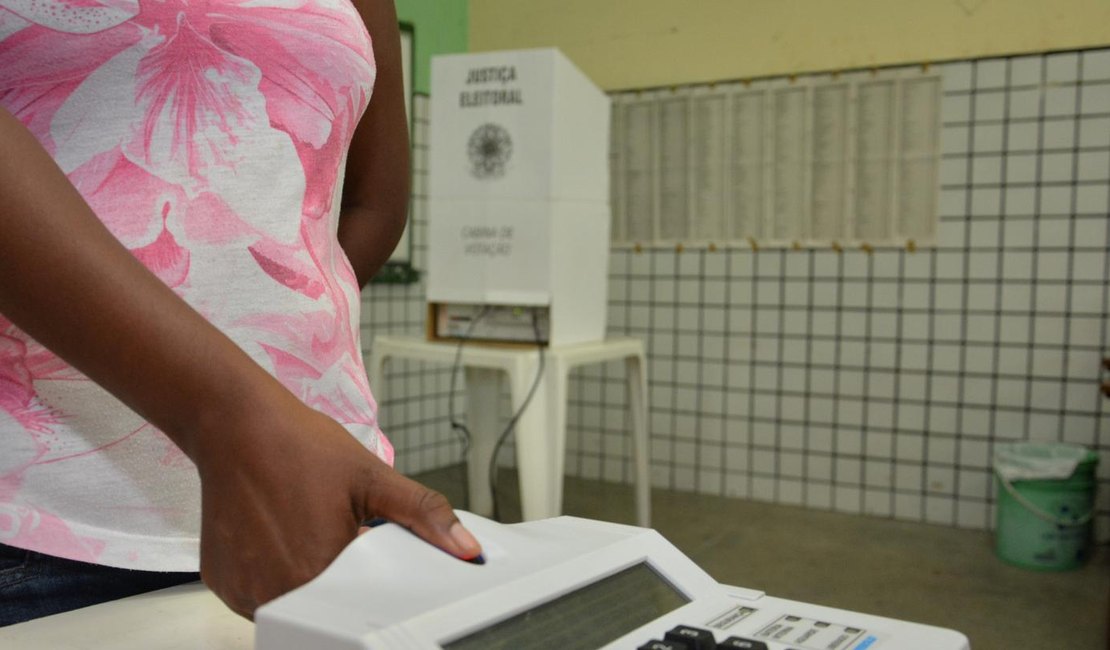 Ibope: Em Maceió, Alfredo Gaspar tem 26% de intenção de votos e é seguido de perto por JHC, com 25%