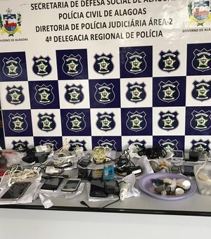 Polícia apreende drogas e 27 celulares durante revista na Casa de Custódia de Arapiraca