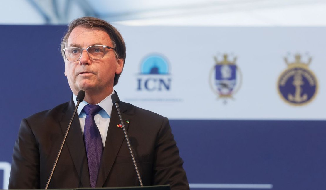 Avaliação positiva de Bolsonaro cai 6 pontos percentuais, diz pesquisa