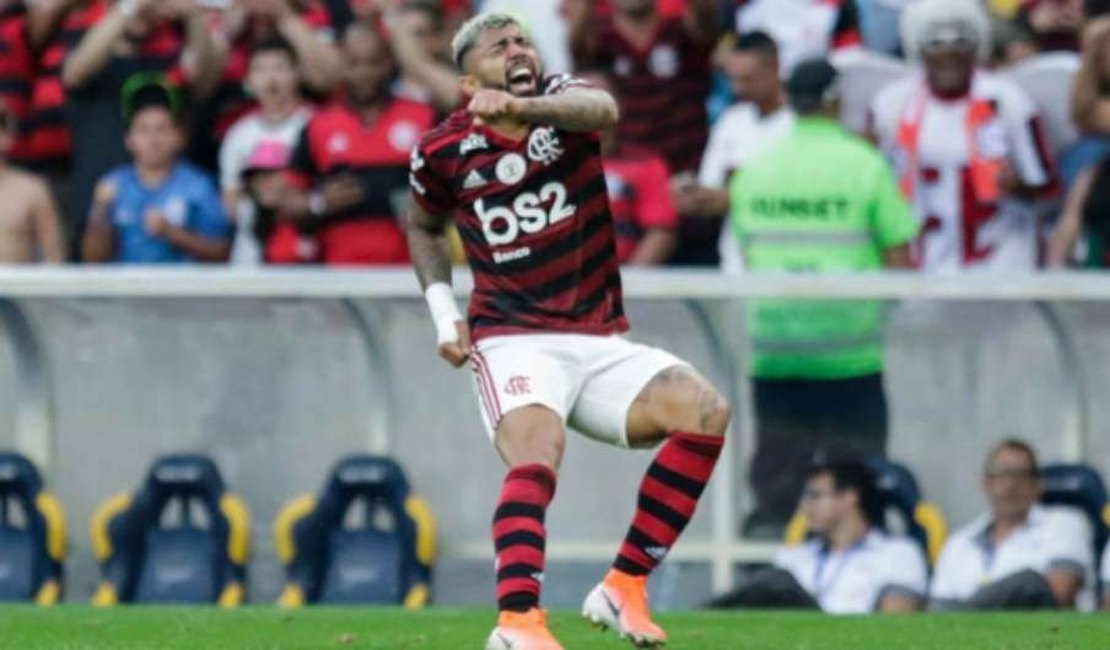 Gabigol iguala marca de Adriano Imperador pelo Flamengo em 2009