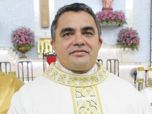 Pe. Paulo de Melo assume vaga deixada por Pe. Antenor na Concatedral de Arapiraca  