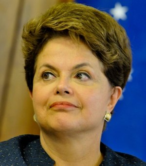 Dilma perde salário, mantém 8 servidores e terá de deixar Alvorada em 30 dias