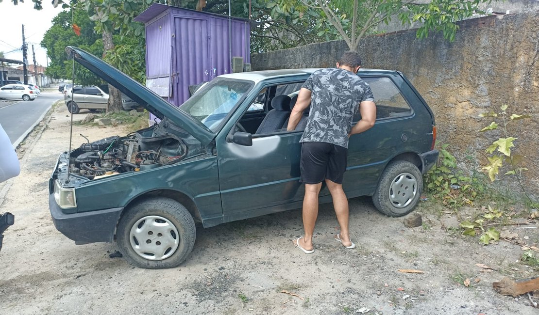 Homem é preso em flagrante arrombando carros no Benedito Bentes